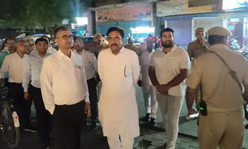 Farrukhabad: जिलाधिकारी आशुतोष कुमार द्विवेदी ने महाराणा प्रताप की मूर्ति के लिए स्थान का किया चयन Farrukhabad: जिलाधिकारी आशुतोष कुमार द्विवेदी ने महाराणा प्रताप की मूर्ति के लिए स्थान का किया चयन