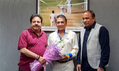 सुनील गावस्कर ने बीसीसीआई मुख्यालय में बने बोर्ड रूम 10000 गावस्कर का उद्घाटन किया सुनील गावस्कर ने बीसीसीआई मुख्यालय में बने बोर्ड रूम 10000 गावस्कर का उद्घाटन किया
