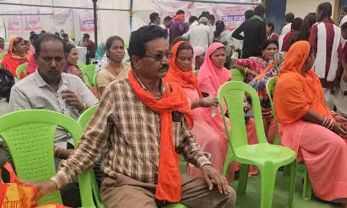हाईकोर्ट से राहत फिर भी बहाली नहीं, SDM के सामने निलंबित अफसर ने दी सुसाइड करने की धमकी हाईकोर्ट से राहत फिर भी बहाली नहीं, SDM के सामने निलंबित अफसर ने दी सुसाइड करने की धमकी