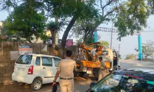 Nahan में अवैध पार्किंग पर कार्रवाई