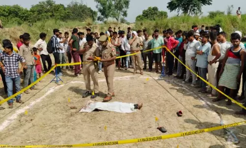 Etah: निहत्थे बच्चे की निर्मम हत्या, लाश का मंजर देखकर पुलिस कांप गई Etah: निहत्थे बच्चे की निर्मम हत्या, लाश का मंजर देखकर पुलिस कांप गई