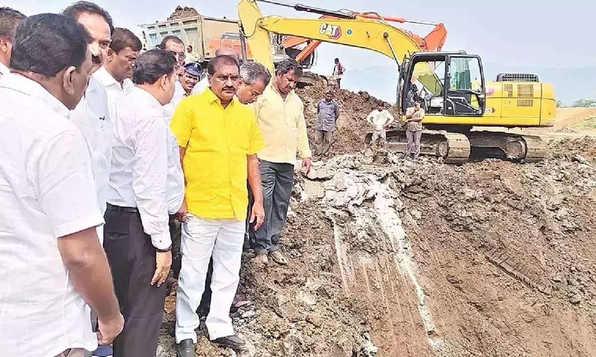 Andhra: विजयवाड़ा में बाढ़ रोकने के लिए रिटेनिंग दीवार