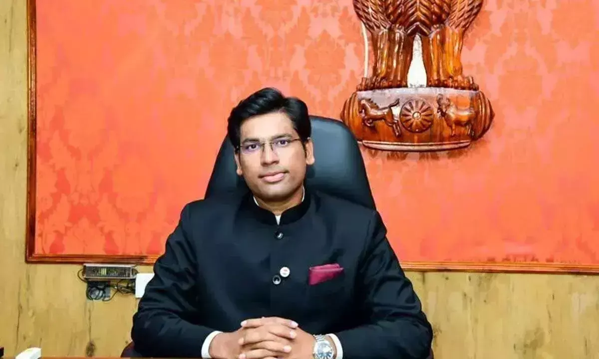 कलेक्टर ने स्वयं सहायता समूहों को मजबूत समर्थन की आवश्यकता पर बल दिया