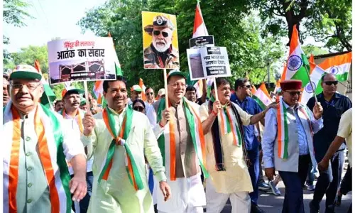 Jammu: सीएम धामी ने उत्तराखंड में तिरंगा शौर्य सम्मान यात्रा का नेतृत्व किया
