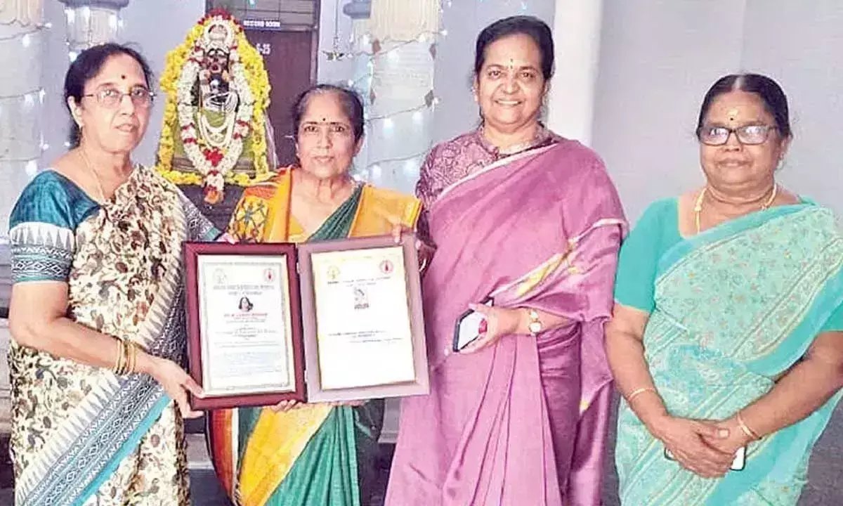 SPMVV नर्सिंग कॉलेज की प्रिंसिपल को नाइटिंगेल पुरस्कार मिला
