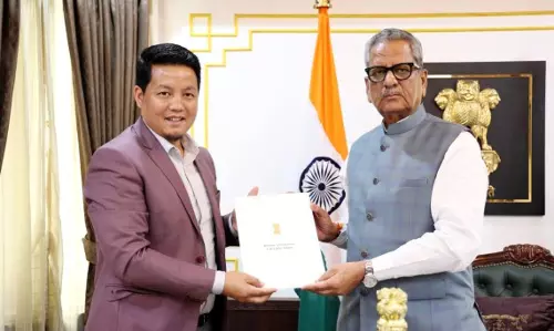 Sikkim : सांसद ने राज्यपाल से मुलाकात की, राज्य की प्रमुख प्राथमिकताओं पर चर्चा की Sikkim : सांसद ने राज्यपाल से मुलाकात की, राज्य की प्रमुख प्राथमिकताओं पर चर्चा की
