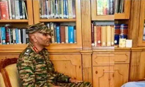 उत्तरी कमान के GOC-इन-C ने एलजी से मुलाकात की उत्तरी कमान के GOC-इन-C ने एलजी से मुलाकात की