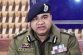 कश्मीर IGP ने कहा, अवंतीपोरा में मुठभेड़ अभी भी जारी है, मारे गए 3 आतंकवादियों की पहचान की जा रही