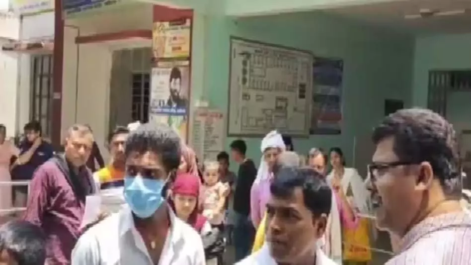 जहर से 3 बच्चों की मौत, दंपति की लड़ाई में मासूमों को गंवानी पड़ी जान जहर से 3 बच्चों की मौत, दंपति की लड़ाई में मासूमों को गंवानी पड़ी जान