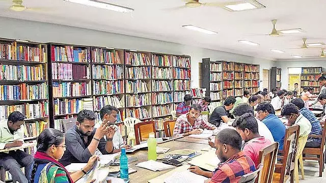 3,873 सरकारी पुस्तकालयों के लिए 40 करोड़ की पुस्तकें : आदेश जारी 3,873 सरकारी पुस्तकालयों के लिए 40 करोड़ की पुस्तकें : आदेश जारी