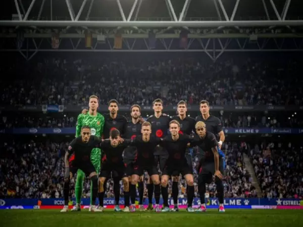 FC Barcelona ने एस्पेनयोल के खिलाफ 2-0 की जीत के साथ 28वां ला लीगा खिताब जीतने के लिए अपना दबदबा जारी रखा FC Barcelona ने एस्पेनयोल के खिलाफ 2-0 की जीत के साथ 28वां ला लीगा खिताब जीतने के लिए अपना दबदबा जारी रखा