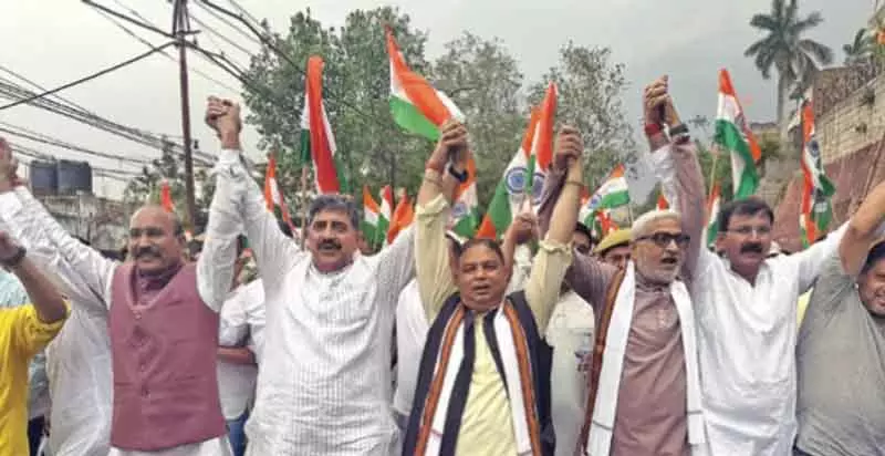 Jammu में तिरंगा यात्रा निकाली गई Jammu में तिरंगा यात्रा निकाली गई