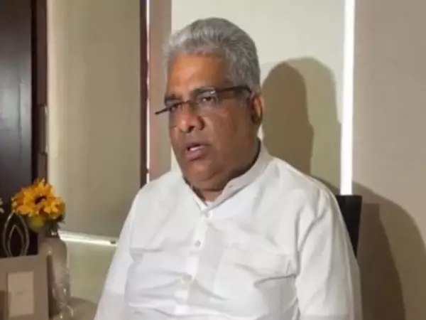 Himalaya के ग्लेशियरों के पिघलने पर भारत ने चिंता जताई, अधिक क्षेत्रीय सहयोग का आह्वान किया Himalaya के ग्लेशियरों के पिघलने पर भारत ने चिंता जताई, अधिक क्षेत्रीय सहयोग का आह्वान किया