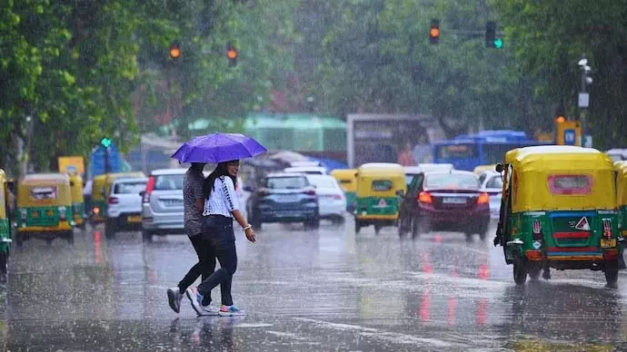 दक्षिण-पश्चिम मानसून के कारण सामान्य से अधिक वर्षा होने की संभावना दक्षिण-पश्चिम मानसून के कारण सामान्य से अधिक वर्षा होने की संभावना