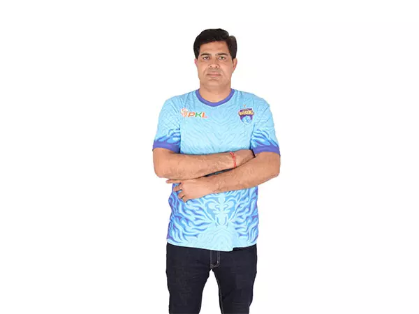 बंगाल वॉरियर्स ने Naveen Kumar को नया मुख्य कोच नियुक्त किया बंगाल वॉरियर्स ने Naveen Kumar को नया मुख्य कोच नियुक्त किया