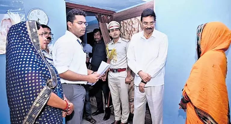 Cuttack में केंद्रीय योजनाओं का कवरेज केवल 3 प्रतिशत: राज्यपाल डॉ हरि बाबू कंभमपति Cuttack में केंद्रीय योजनाओं का कवरेज केवल 3 प्रतिशत: राज्यपाल डॉ हरि बाबू कंभमपति