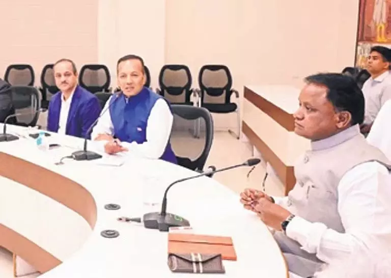 ओडिशा इस्पात उद्योगों को कच्चे माल की सुचारू आपूर्ति में सहायता करेगा: CM मोहन माझी ओडिशा इस्पात उद्योगों को कच्चे माल की सुचारू आपूर्ति में सहायता करेगा: CM मोहन माझी