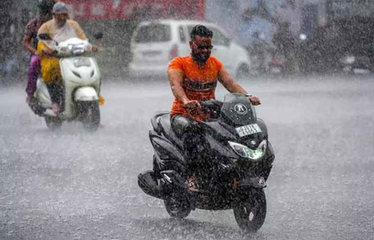 बेमौसम बारिश Odisha की आपदा सूची में शामिल बेमौसम बारिश Odisha की आपदा सूची में शामिल