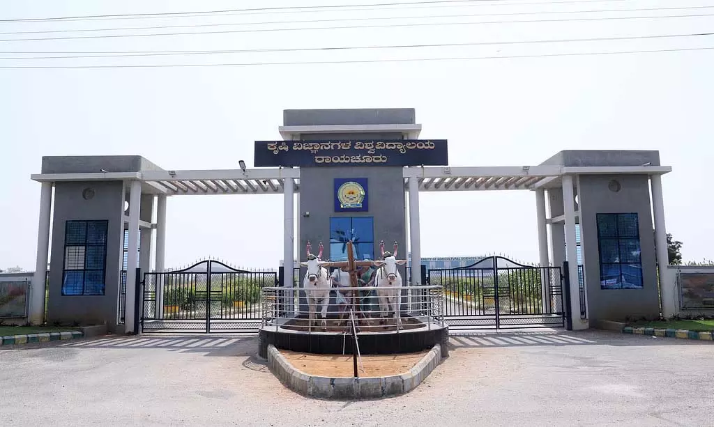 Karnataka : 7 साल बाद भी नियुक्ति आदेश जारी करने में आनाकानी Karnataka : 7 साल बाद भी नियुक्ति आदेश जारी करने में आनाकानी