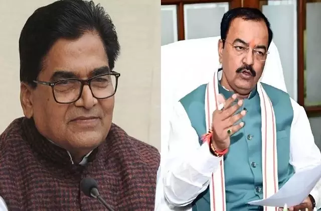 Lucknow: डिप्टी सीएम केशव रामगोपाल के बयान पर भड़के Lucknow: डिप्टी सीएम केशव रामगोपाल के बयान पर भड़के