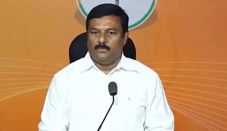 BJP ने तेलंगाना में 6,000 करोड़ रुपये के धान घोटाले का आरोप लगाया BJP ने तेलंगाना में 6,000 करोड़ रुपये के धान घोटाले का आरोप लगाया