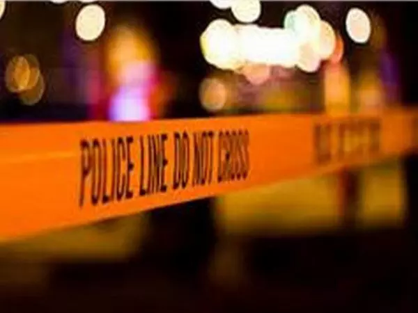 Bengaluru में खड़ी कार से 22.5 लाख रुपये की चोरी, दो दिन में बरामद Bengaluru में खड़ी कार से 22.5 लाख रुपये की चोरी, दो दिन में बरामद