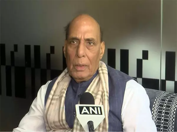 गुजरात की लचीलापन और भावना का प्रमाण: भुज में स्मृतिवन भूकंप स्मारक पर राजनाथ सिंह गुजरात की लचीलापन और भावना का प्रमाण: भुज में स्मृतिवन भूकंप स्मारक पर राजनाथ सिंह