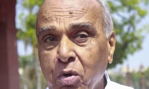 सशस्त्र बलों का राजनीतिकरण कर रही कांग्रेस, देशभक्ति सिर्फ दिखावा: जगदंबिका पाल सशस्त्र बलों का राजनीतिकरण कर रही कांग्रेस, देशभक्ति सिर्फ दिखावा: जगदंबिका पाल