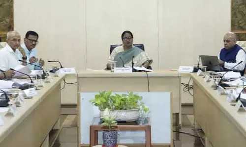 Delhi CM Gupta ने समय पर जन शिकायत निवारण पर जोर दिया