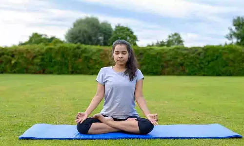 yoga:  ब्लड प्रेशर को नियंत्रित करने के लिए करें ये आसान योगासन
