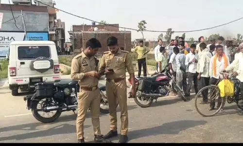 Shahjahanpur: हाई स्पीड बाइक डिवाइडर से टकराई, दो लोगों की मौके