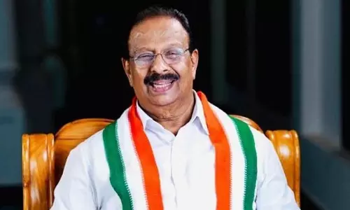 Kerala : जब राष्ट्रीय नेतृत्व अब मेरी सेवा नहीं चाहता तो मैं क्यों चिपके रहूं सुधाकरन Kerala : जब राष्ट्रीय नेतृत्व अब मेरी सेवा नहीं चाहता तो मैं क्यों चिपके रहूं सुधाकरन