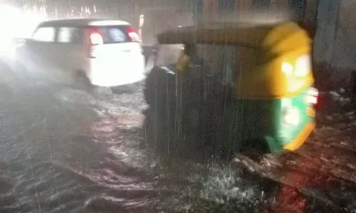 बेंगलुरू में बारिश : विभिन्न स्थानों पर भारी बारिश बेंगलुरू में बारिश : विभिन्न स्थानों पर भारी बारिश