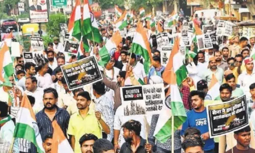 Bareilly: भारत माता की जय से गूंजी नाथनगरी