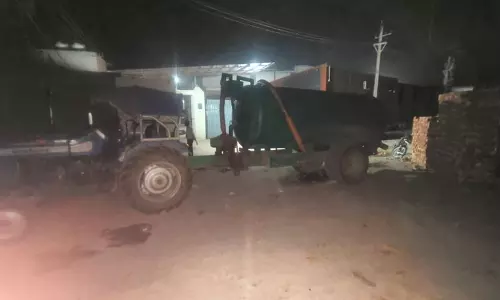 Panipat में बिना उपचारित अपशिष्ट फेंकते दो टैंकर पकड़े गए Panipat में बिना उपचारित अपशिष्ट फेंकते दो टैंकर पकड़े गए