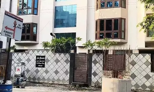 Tamil Nadu : प्रवर्तन विभाग ने मशहूर सिनेमा निर्माता के घर पर मारा छापा Tamil Nadu : प्रवर्तन विभाग ने मशहूर सिनेमा निर्माता के घर पर मारा छापा