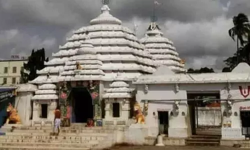 मंदिर की जमीन पर कब्जे से राजस्व को नुकसान, रथ यात्रा को भी नुकसान