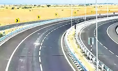 RRR कार्य में तेजी लाएं, किसानों को मुआवजा दें: संगारेड्डी कलेक्टर RRR कार्य में तेजी लाएं, किसानों को मुआवजा दें: संगारेड्डी कलेक्टर