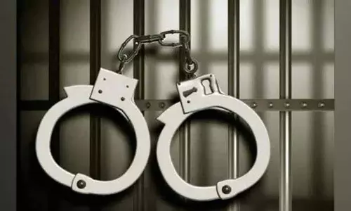 भारतीय पासपोर्ट और खाड़ी देशों के वीज़ा से छेड़छाड़ के आरोप में AP के दो लोग गिरफ्तार