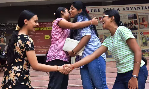 APECET के नतीजों में लड़कियों ने लड़कों को पछाड़ा