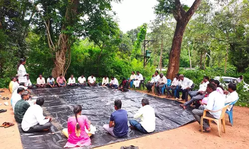मधुमक्खी समुदाय की रक्षा के लिए बेंगलुरु में विरोध प्रदर्शन का निर्णय