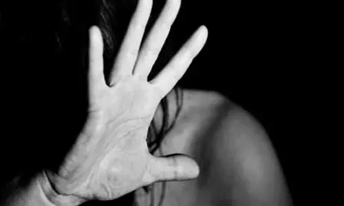 पांच महिला कर्मचारियों ने तुमकुरु के डिप्टी Tumakuru (होमगार्ड्स) पर उत्पीड़न का आरोप लगाया