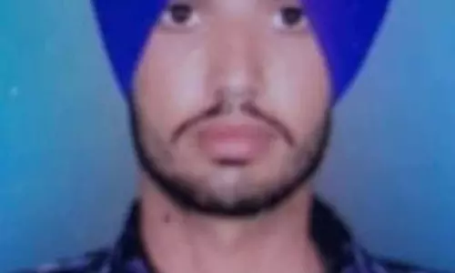 Ludhiana: धारदार हथियार से व्यक्ति की हत्या, पत्नी और प्रेमी पर मामला दर्ज Ludhiana: धारदार हथियार से व्यक्ति की हत्या, पत्नी और प्रेमी पर मामला दर्ज