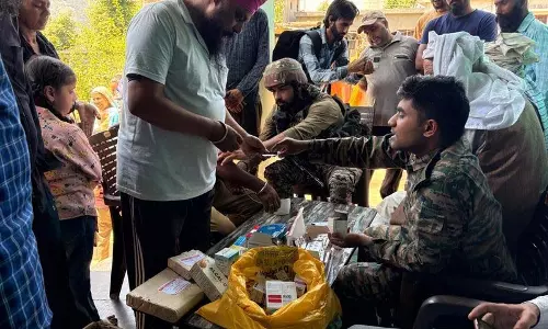 Jammu: सेना ने राजौरी गांव में चिकित्सा शिविर लगाया