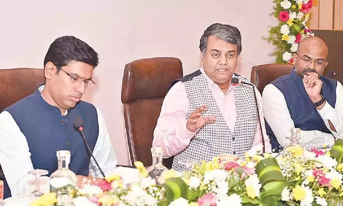Andhra: स्थानीय निकायों ने वित्त आयोग से अधिक बुनियादी ढांचा निधि के आवंटन का आग्रह किया