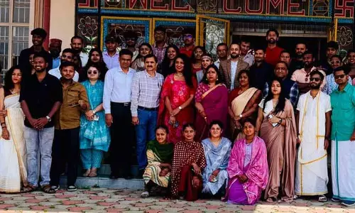 Himalaya से बेंगलुरु की मुलाकात, कॉलेजों ने राष्ट्रीय एकीकरण के लिए ऐतिहासिक समझौते पर हस्ताक्षर किए Himalaya से बेंगलुरु की मुलाकात, कॉलेजों ने राष्ट्रीय एकीकरण के लिए ऐतिहासिक समझौते पर हस्ताक्षर किए