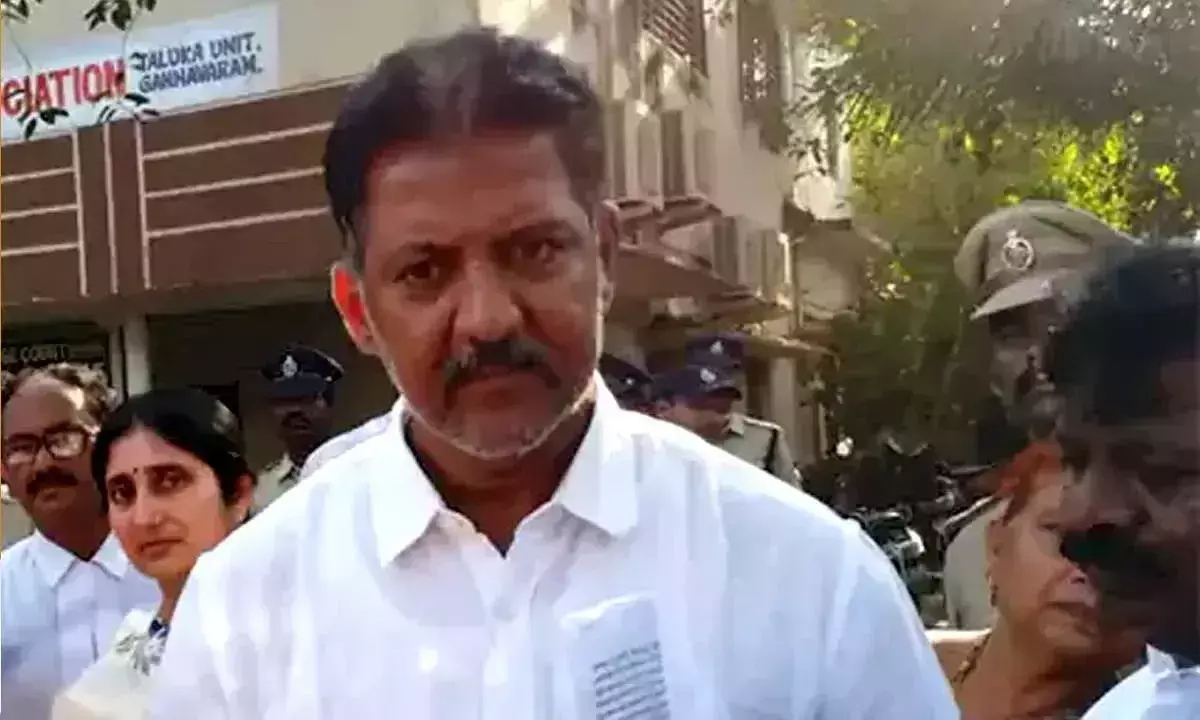 Andhra: पूर्व विधायक वल्लभानेनी वामसी को एक अन्य मामले में रिमांड पर लिया गया