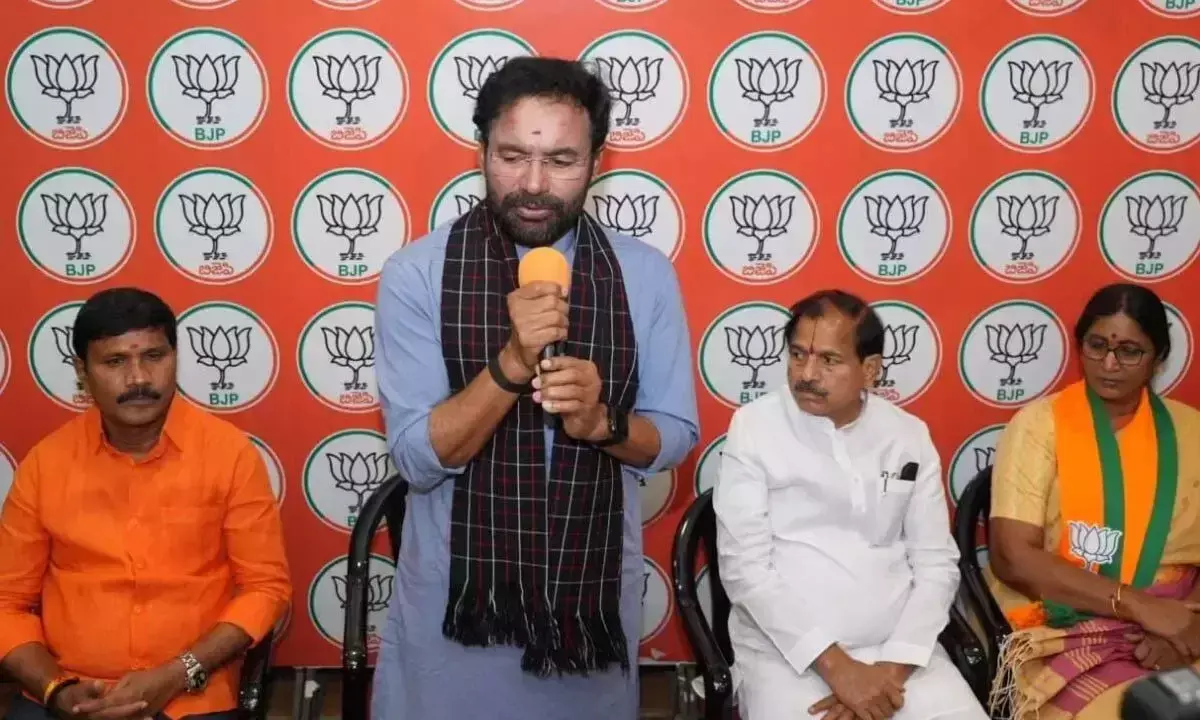 Telangana: भारत पर हमला हुआ तो हम सिर्फ मोमबत्तियां नहीं जलाएंगे, ब्रह्मोस भी छोड़ेंगे Telangana: भारत पर हमला हुआ तो हम सिर्फ मोमबत्तियां नहीं जलाएंगे, ब्रह्मोस भी छोड़ेंगे
