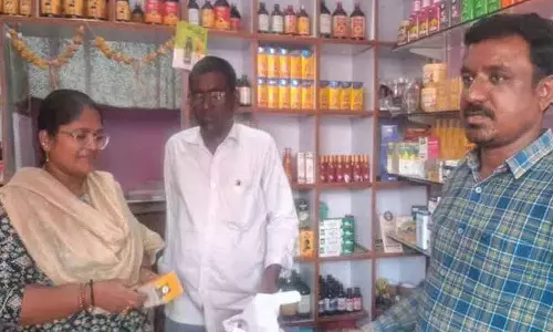TSDCA ने भ्रामक दावों के लिए आदिलाबाद में ‘हर्बल फीवर गार्ड सिरप’ के स्टॉक जब्त