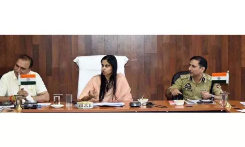 DC रियासी ने सड़क सुरक्षा कार्य योजना के कार्यान्वयन की समीक्षा की DC रियासी ने सड़क सुरक्षा कार्य योजना के कार्यान्वयन की समीक्षा की